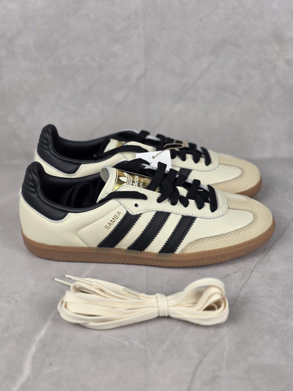 adidas Samba OG W Unisex Leather Sneakers - Cream/Black